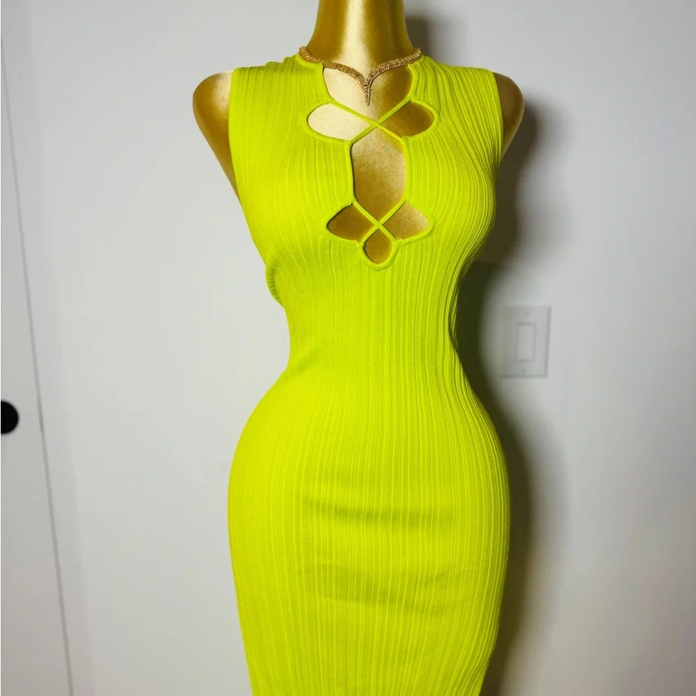 Zara Green Ribbed Cutout Dress - Picture 1 of 4